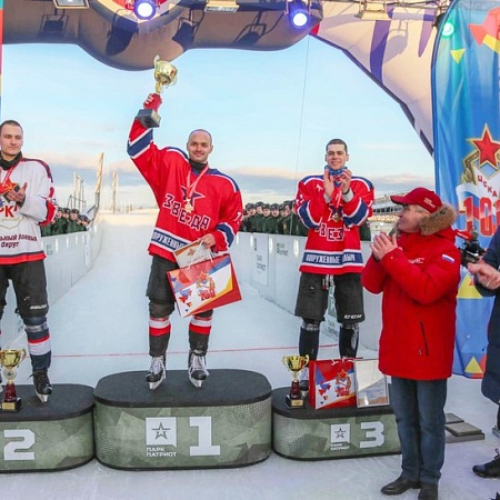 В Патриоте прошел первый в истории кубок Вооруженных сил по скоростному спуску на коньках