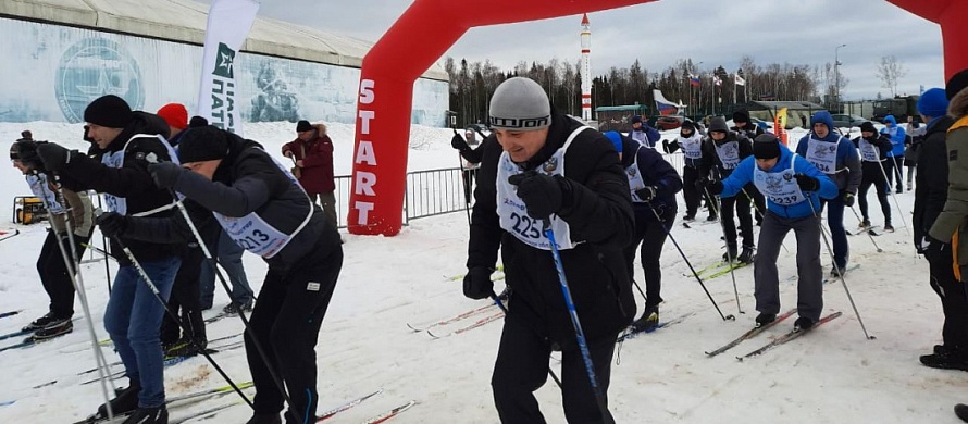 В парке «Патриот» прошли массовые соревнования по лыжным гонкам