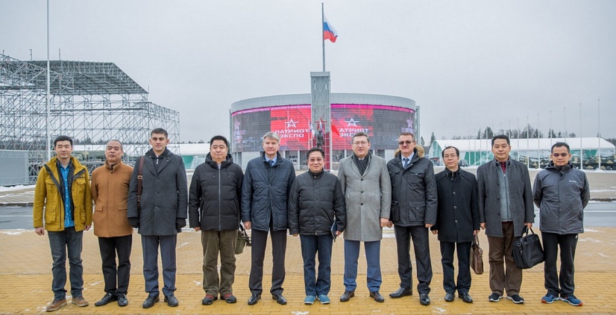 Делегация главной военной прокуратуры КНР посетила парк «Патриот»
